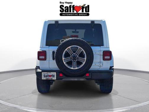 Bright White Clearcoat 2022 Jeep Wrangler Unlimited Sahara
