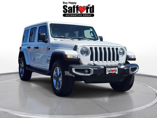 Bright White Clearcoat 2022 Jeep Wrangler Unlimited Sahara