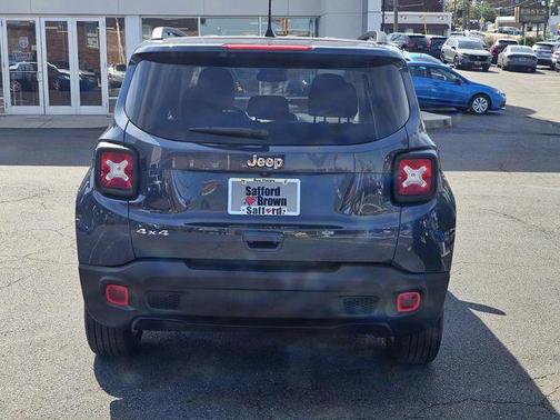 Slate Blue Pearlcoat 2023 Jeep Renegade Latitude