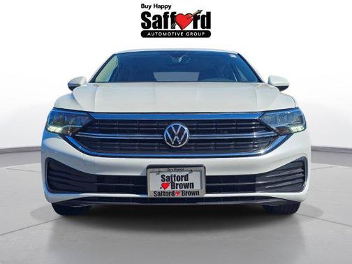 Pure White 2022 Volkswagen Jetta 1.5T SE