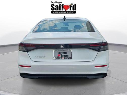 Platinum White Pearl 2025 Honda Accord SE