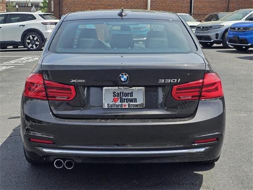 2018 BMW 330 xDrive