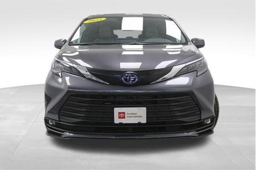 2025 Toyota Sienna XLE 7 Passenger