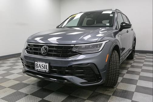 2024 Volkswagen Tiguan 2.0T SE R-Line Black 4MOTION