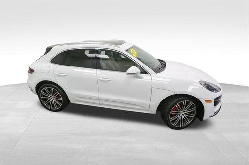 2018 Porsche Macan Turbo