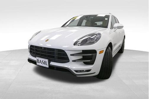 2018 Porsche Macan Turbo