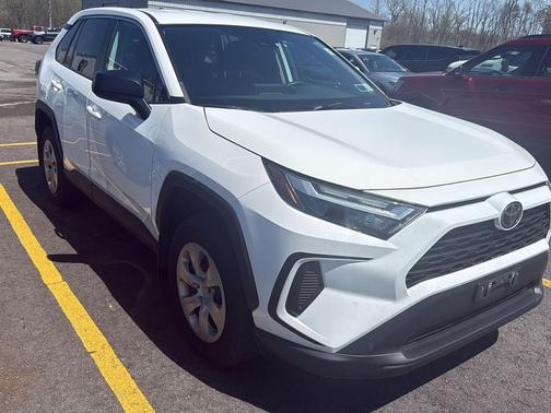 Ice Cap 2023 Toyota RAV4 LE