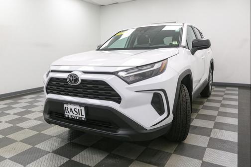 Ice Cap 2023 Toyota RAV4 LE