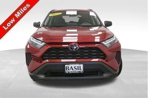 2025 Toyota RAV4 Hybrid SE