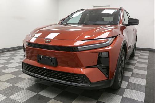 Tandoori 2026 Toyota C-HR SE