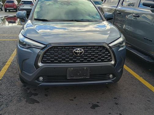 2022 Toyota Corolla Cross XLE