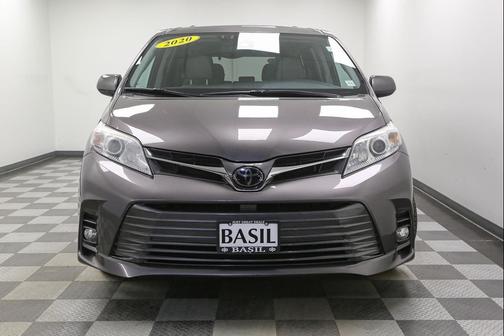 2020 Toyota Sienna XLE Premium