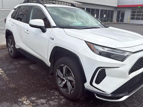 2023 Toyota RAV4 Prime SE