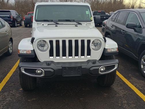 2023 Jeep Wrangler 4-Door Sahara