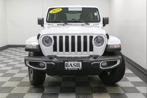 2023 Jeep Wrangler 4-Door Sahara