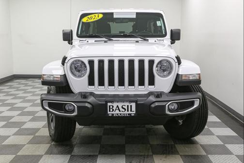 2023 Jeep Wrangler 4-Door Sahara