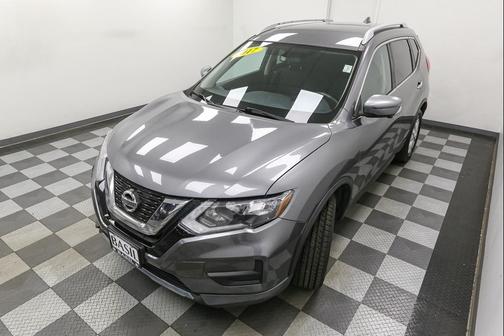 Gun Metallic 2017 Nissan Rogue SV