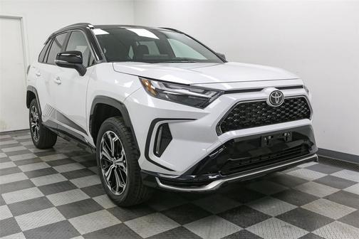 2025 Toyota RAV4 Hybrid SE