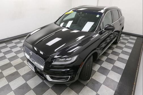 Infinite Black Metallic 2019 Lincoln Nautilus Reserve