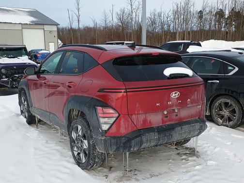 2025 Hyundai KONA SEL