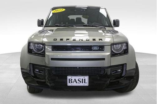 2023 Land Rover Defender 110 X-Dynamic SE