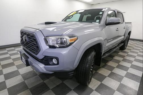 2020 Toyota Tacoma TRD Sport