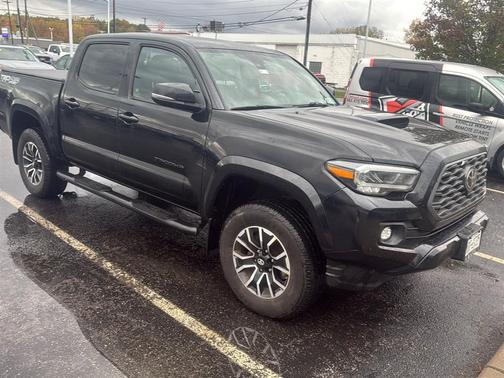 2020 Toyota Tacoma TRD Sport