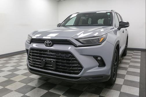 2026 Toyota Highlander Hybrid Base