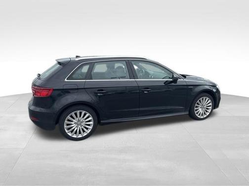 2018 Audi A3 e-tron 1.4T Tech Premium Plus