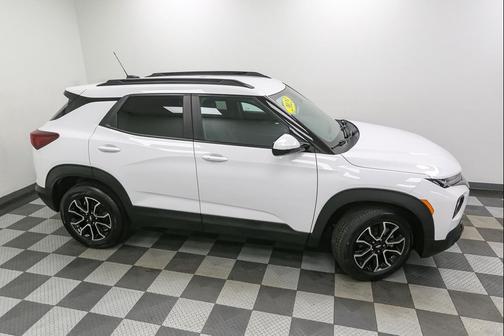 Summit White 2023 Chevrolet Trailblazer ACTIV