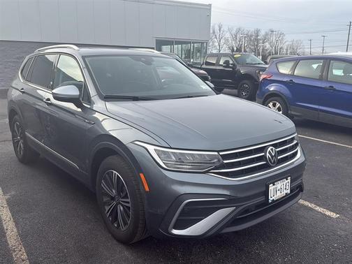 2024 Volkswagen Tiguan 2.0T Wolfsburg Edition