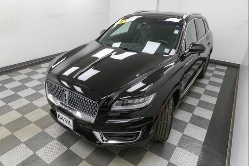 2020 Lincoln Nautilus Reserve