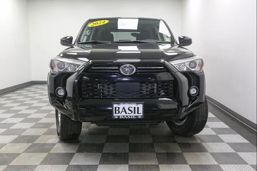 Midnight Black Metallic 2024 Toyota 4Runner SR5