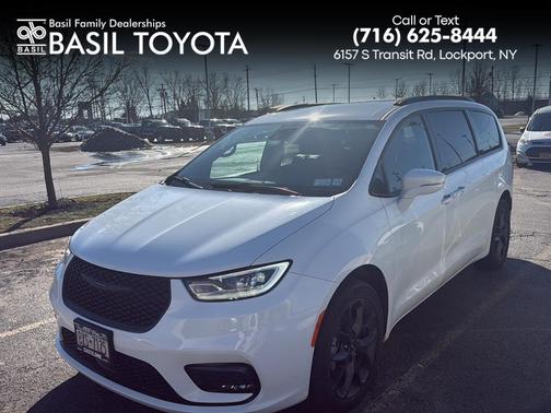 2022 Chrysler Pacifica Touring L