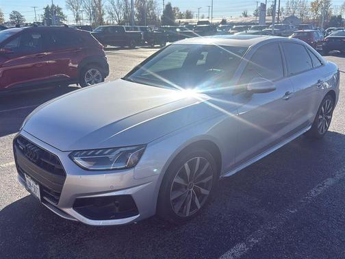 Florett Silver Metallic 2022 Audi A4 40 Premium Plus