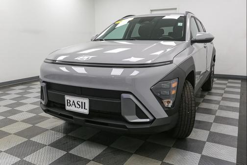 Cyber Gray Metallic 2025 Hyundai KONA SEL Convenience