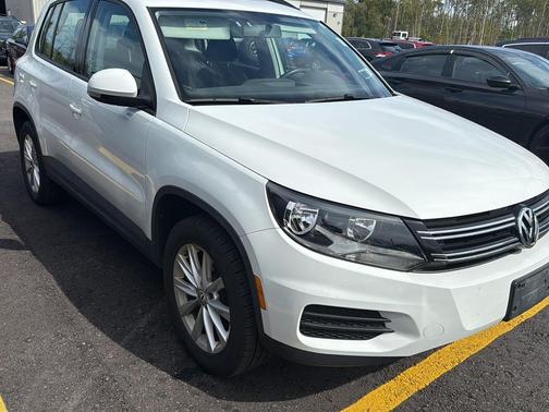 2018 Volkswagen Tiguan Limited 2.0T 4MOTION