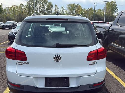 2018 Volkswagen Tiguan Limited 2.0T 4MOTION
