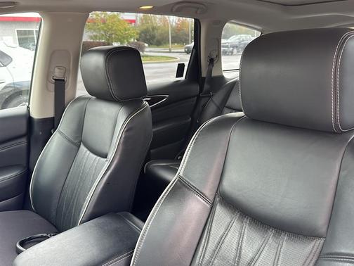 2017 INFINITI QX60 Base