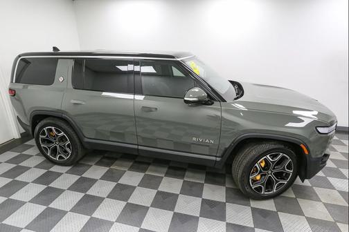 GR 2023 Rivian R1S Launch Edition