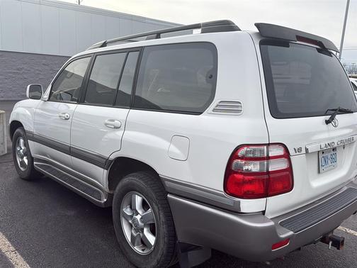 2003 Toyota Land Cruiser Base
