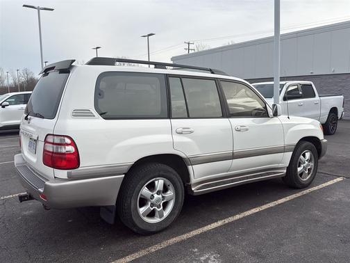2003 Toyota Land Cruiser Base