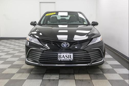 Midnight Black Metallic 2022 Toyota Camry XLE