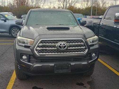 2016 Toyota Tacoma TRD Sport