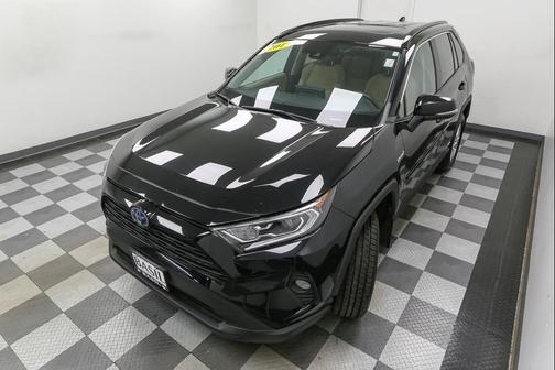 2019 Toyota RAV4 Hybrid XLE