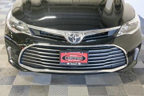 Midnight Black Metallic 2016 Toyota Avalon XLE Plus