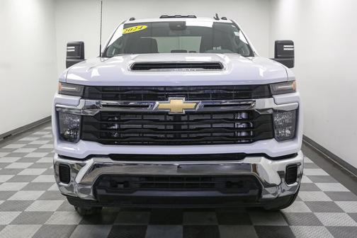 2024 Chevrolet Silverado 3500 LT