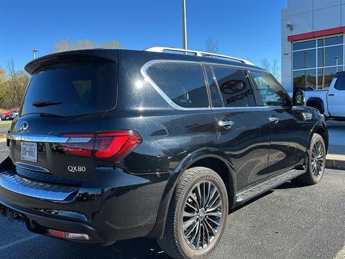 2023 INFINITI QX80 SENSORY AWD