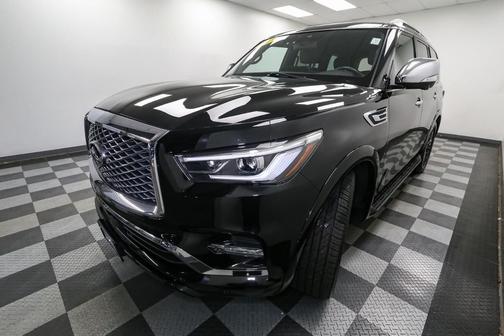 2023 INFINITI QX80 SENSORY AWD