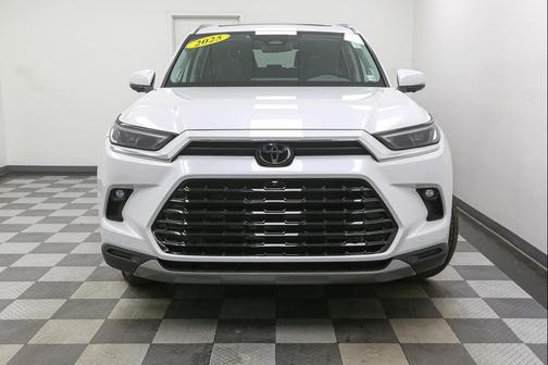 Wind Chill Pearl 2025 Toyota Grand Highlander Platinum